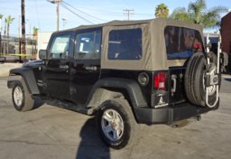 2015 Jeep Wrangler Unlimited - Thumbnail 7