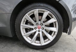 2018 Jaguar F-TYPE - Thumbnail 13