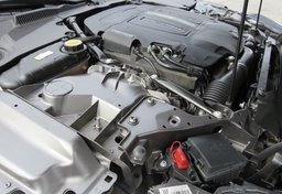 2018 Jaguar F-TYPE - Thumbnail 16