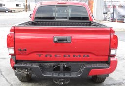 2020 Toyota Tacoma 4WD - Thumbnail 15