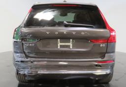 2022 Volvo XC60 - Thumbnail 11