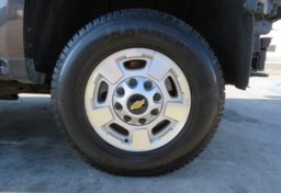 2016 Chevrolet Silverado 2500HD - Thumbnail 15