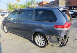 2014 Toyota Sienna - Thumbnail 7