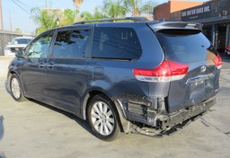 2014 Toyota Sienna - Thumbnail 9