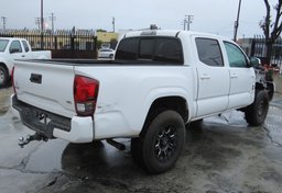 2020 Toyota Tacoma 4WD - Thumbnail 10