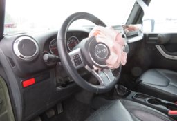 2015 Jeep Wrangler Unlimited - Thumbnail 23