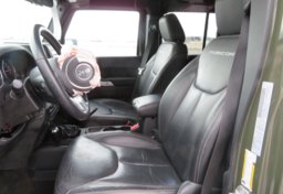 2015 Jeep Wrangler Unlimited - Thumbnail 27