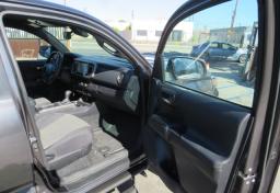 2020 Toyota Tacoma - Thumbnail 22