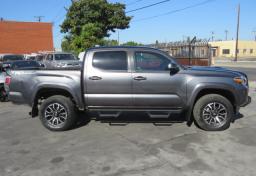 2020 Toyota Tacoma - Thumbnail 15