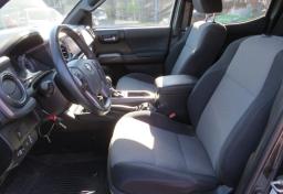 2020 Toyota Tacoma - Thumbnail 25