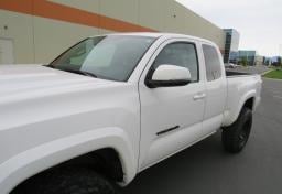 2022 Toyota Tacoma 4WD - Thumbnail 18