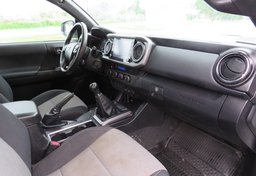 2022 Toyota Tacoma 4WD - Thumbnail 35