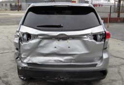 2019 Toyota Highlander - Thumbnail 10