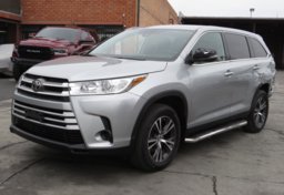 2019 Toyota Highlander - Thumbnail 3