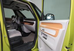 2025 Volkswagen ID. Buzz 1st Edition 4Motion - Thumbnail 13