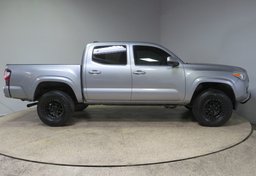 2021 Toyota Tacoma - Thumbnail 6