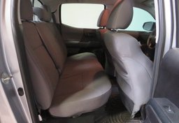 2021 Toyota Tacoma - Thumbnail 28