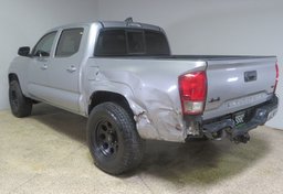 2021 Toyota Tacoma - Thumbnail 8