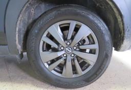 2022 Nissan Pathfinder - Thumbnail 17