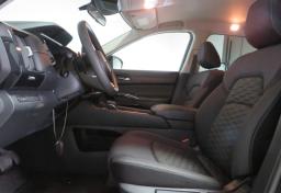 2022 Nissan Pathfinder - Thumbnail 23