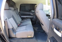 2014 Toyota Tundra Truck - Thumbnail 32