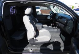 2017 Toyota Tacoma - Thumbnail 21