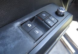 2017 Toyota Tacoma - Thumbnail 32