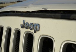 2017 Jeep Wrangler Unlimited - Thumbnail 12