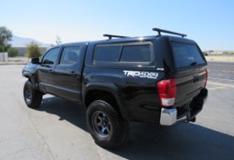 2017 Toyota Tacoma - Thumbnail 6