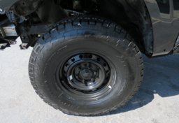 2017 Toyota Tacoma - Thumbnail 35