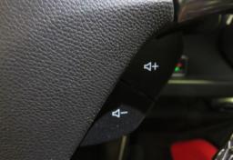 2021 Chevrolet Camaro - Thumbnail 32