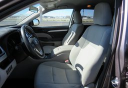 2015 Toyota Highlander - Thumbnail 25