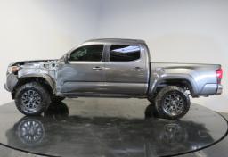 2020 Toyota Tacoma - Thumbnail 10
