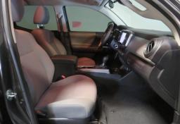 2020 Toyota Tacoma - Thumbnail 24