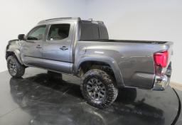 2020 Toyota Tacoma - Thumbnail 7