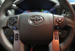 2020 Toyota Tacoma - Thumbnail 17