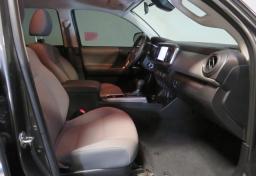 2020 Toyota Tacoma - Thumbnail 23