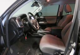 2020 Toyota Tacoma - Thumbnail 21