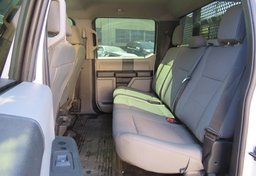 2020 Ford Super Duty F-550 DRW - Thumbnail 34