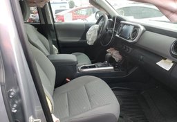 2020 Toyota Tacoma - Thumbnail 5