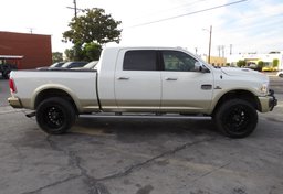 2017 Ram 3500 - Thumbnail 5