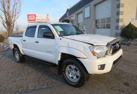 Picture of 2015 Toyota Tacoma