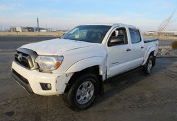 2015 Toyota Tacoma - Thumbnail 4