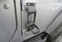 2015 Jeep Wrangler Unlimited - Thumbnail 25