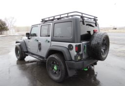 2015 Jeep Wrangler Unlimited - Thumbnail 7