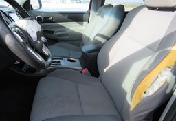 2015 Toyota Tacoma - Thumbnail 28