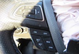 2017 Ford Focus - Thumbnail 32