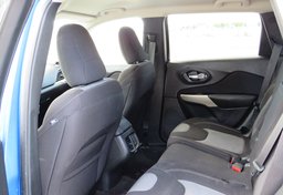 2018 Jeep Cherokee - Thumbnail 27