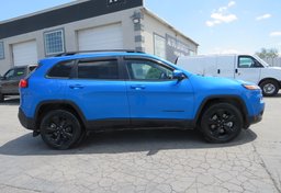 2018 Jeep Cherokee - Thumbnail 9