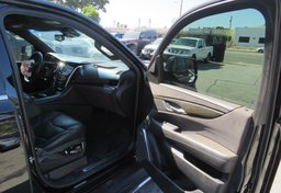 2017 Cadillac Escalade - Thumbnail 22